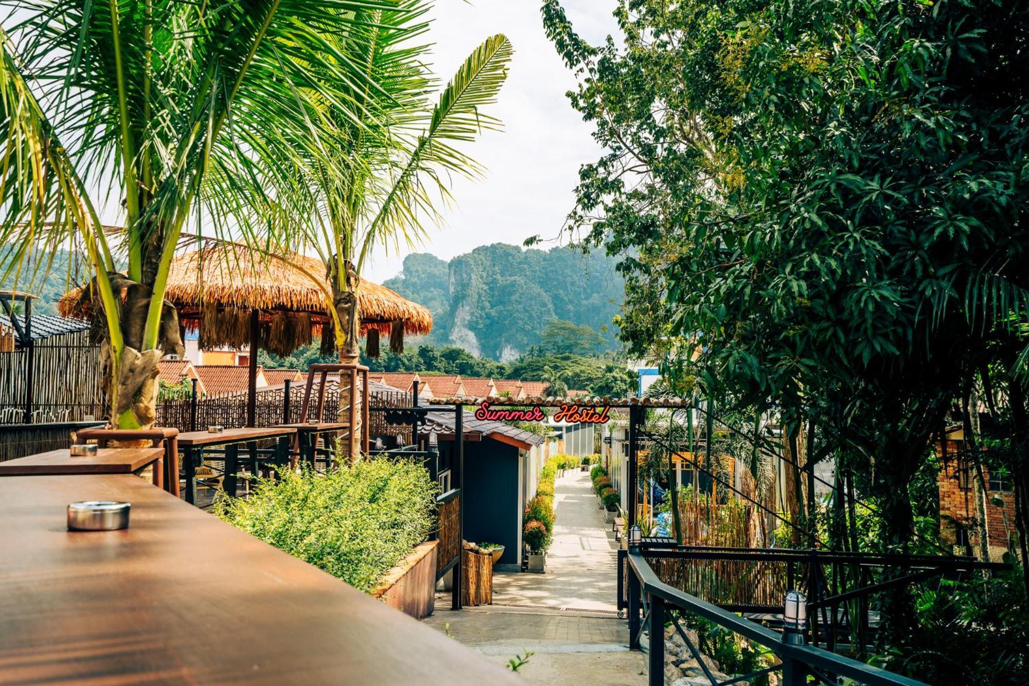 Summer Club And Hostel Ao Nang Exteriör bild