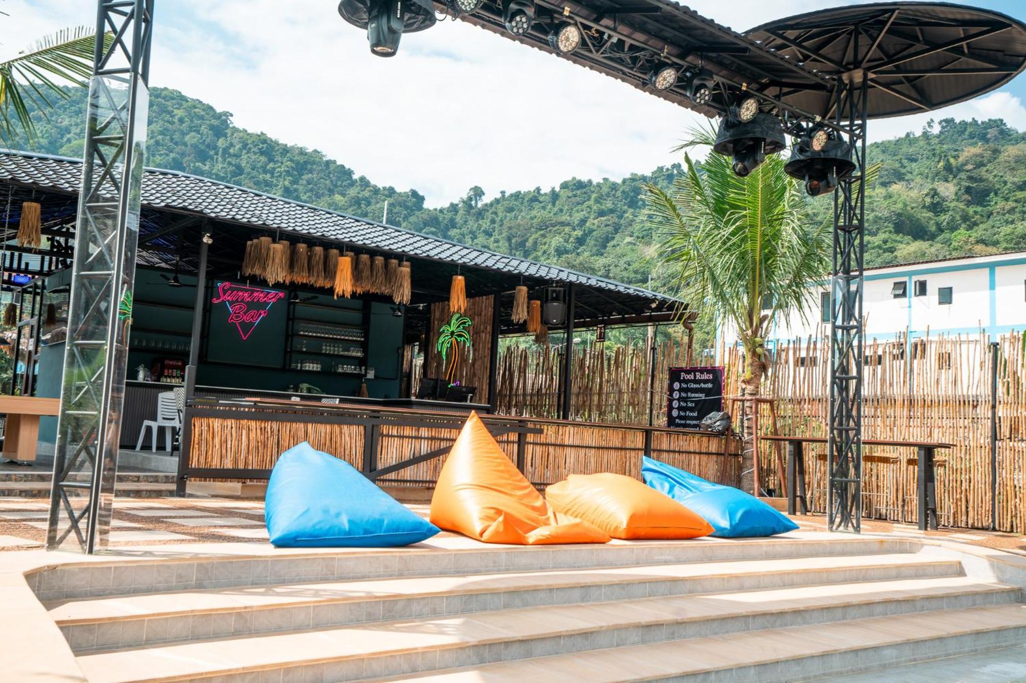 Summer Club And Hostel Ao Nang Exteriör bild